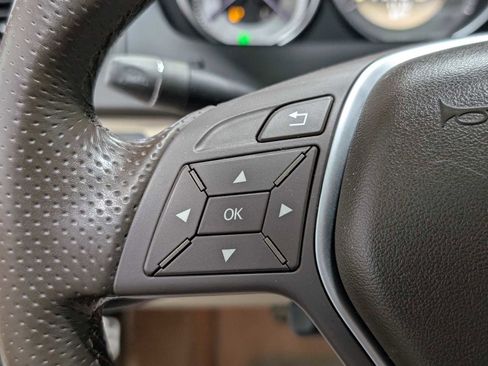 Used 2012 Mercedes-Benz C 300 Sport image 35