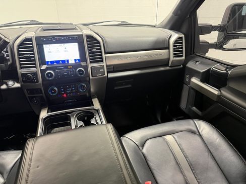 Used 2021 Ford F350 Platinum w/ Tremor Off-Road Package image 42