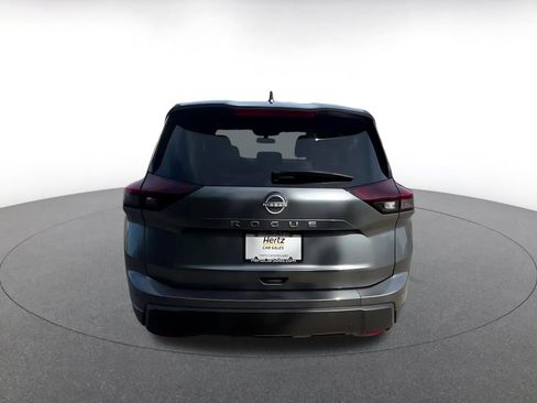 Used 2025 Nissan Rogue SV FWD image 12