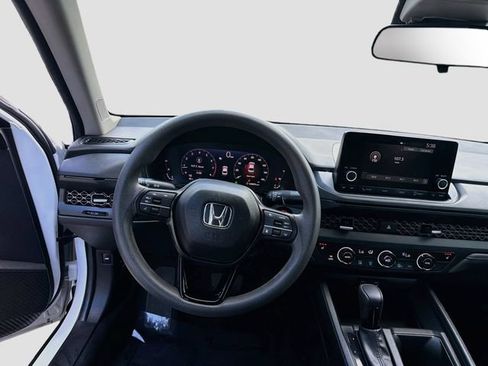 Used 2024 Honda Accord EX image 22