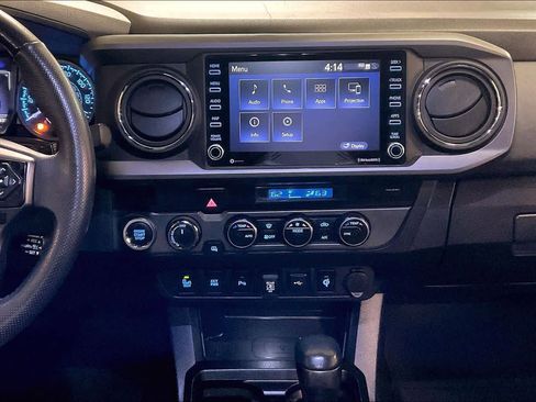 Used 2021 Toyota Tacoma TRD Off-Road image 6