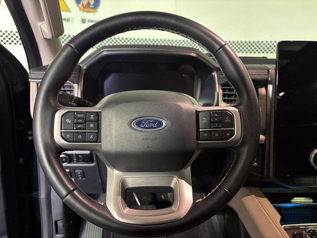 Used 2023 Ford Expedition Limited AWD/4WD image 32