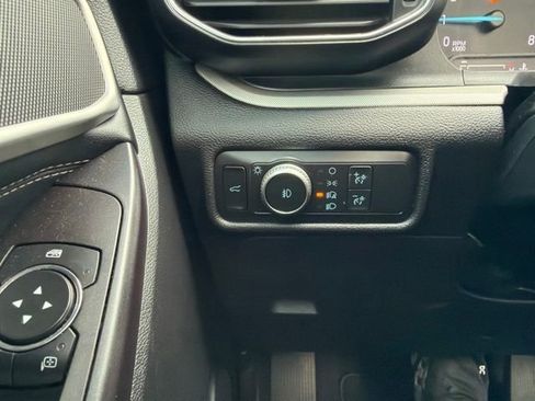 Used 2020 Ford Explorer XLT w/ Equipment Group 202A AWD/4WD image 16