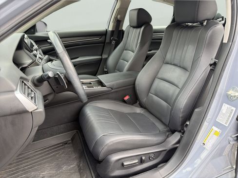 Used 2021 Honda Accord Touring image 22