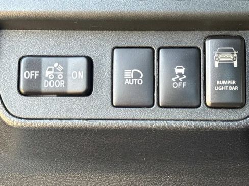 Used 2023 Toyota Tacoma SR5 w/ Technology Package AWD/4WD image 26