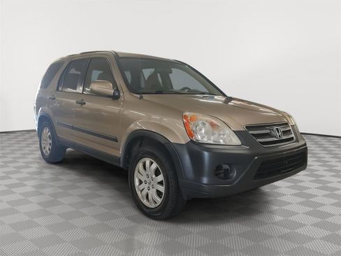 Used 2005 Honda CR-V EX image 4