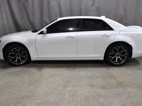 Used 2015 Chrysler 300 S image 6