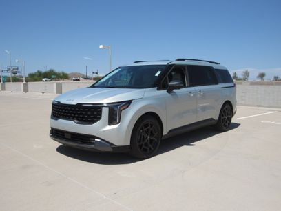 Used 2025 Kia Carnival SX w/ SX Dark Edition Package