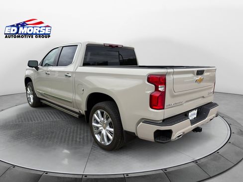 New 2026 Chevrolet Silverado 1500 High Country w/ Technology Package AWD/4WD image 3