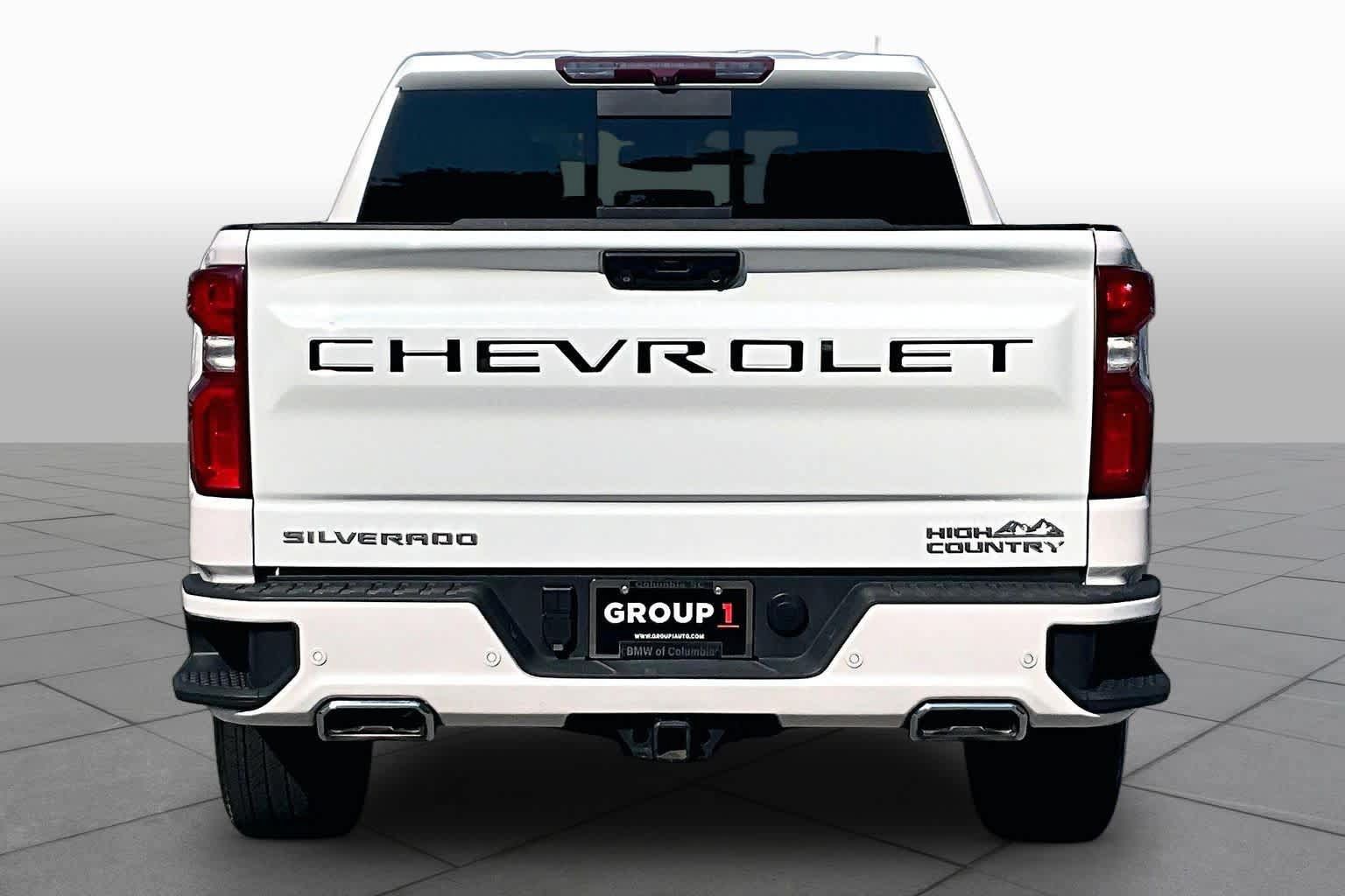 Used 2023 Chevrolet Silverado 1500 High Country w/ High Country Premium Package AWD/4WD image 4