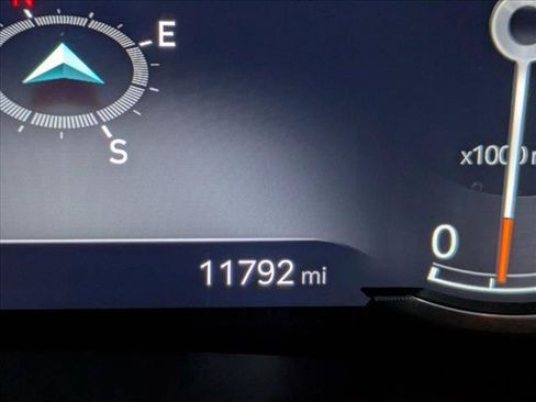 Used 2023 Genesis GV80 3.5T Advanced + AWD/4WD image 9