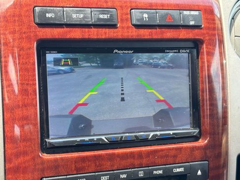 Used 2010 Ford F150 Lariat AWD/4WD image 22