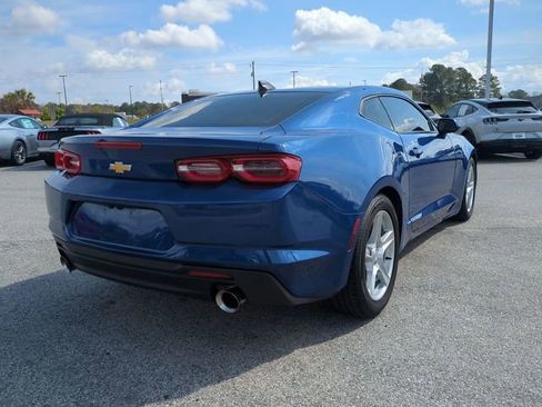 Used 2023 Chevrolet Camaro LT image 4