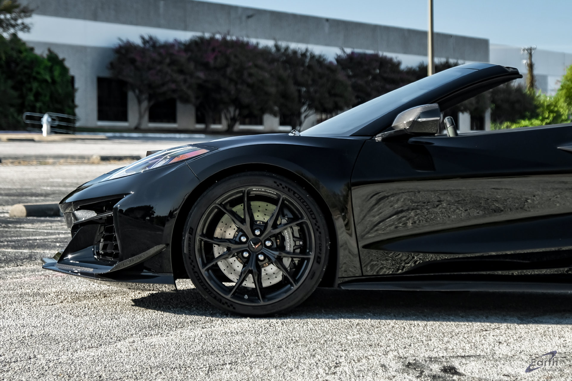 Used 2025 Chevrolet Corvette ZR1 w/ ZR1 Carbon Fiber Aero Package RWD image 13