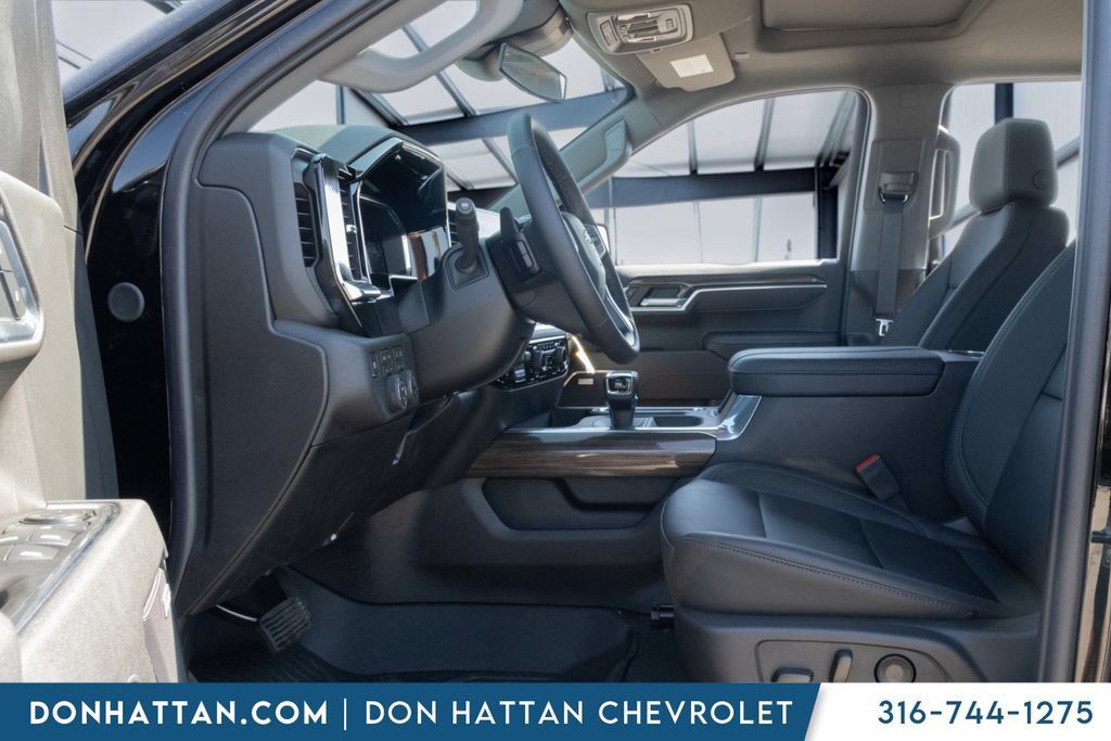 New 2026 Chevrolet Silverado 1500 RST w/ Safety Package AWD/4WD image 4