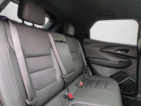 Used 2022 Chevrolet TrailBlazer RS image 18