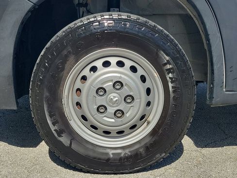 Used 2025 RAM ProMaster 2500 w/ Convenience Group FWD image 10
