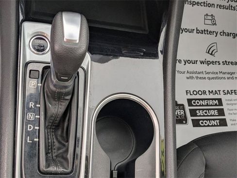 Used 2024 Nissan Altima 2.5 SV image 21