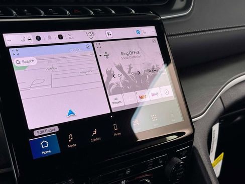 New 2025 Jeep Grand Cherokee Limited image 31