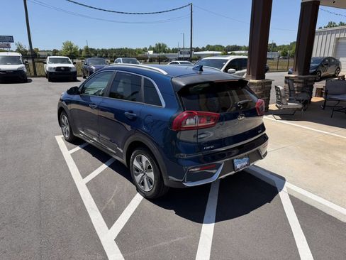 Used 2019 Kia Niro LX FWD image 4