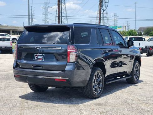 Used 2022 Chevrolet Tahoe Z71 w/ Luxury Package AWD/4WD image 7