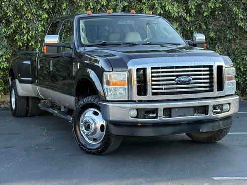 Used 2008 Ford F350 Lariat image 1