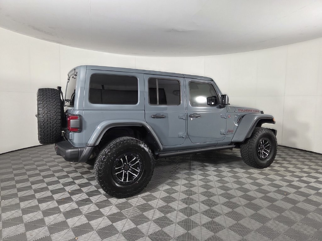 Used 2024 Jeep Wrangler Unlimited Rubicon AWD/4WD image 4