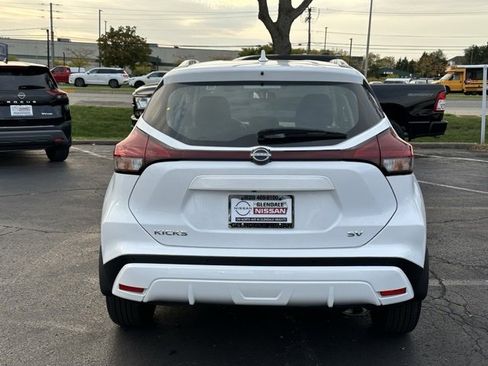 Certified 2024 Nissan Kicks SV image 5
