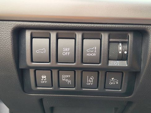 Used 2016 Subaru Outback 2.5i Limited AWD/4WD image 21
