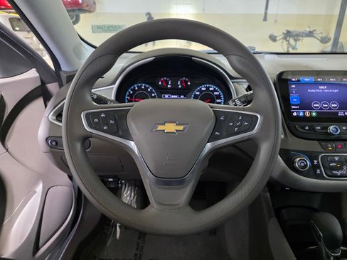 Used 2022 Chevrolet Malibu LS image 29