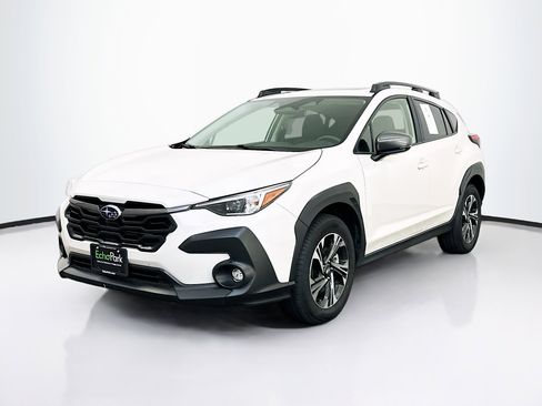 Used 2025 Subaru Crosstrek 2.0i Premium AWD/4WD image 3