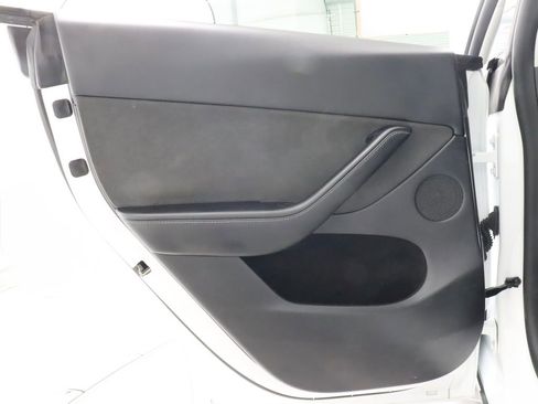 Used 2023 Tesla Model Y Long Range AWD/4WD image 36