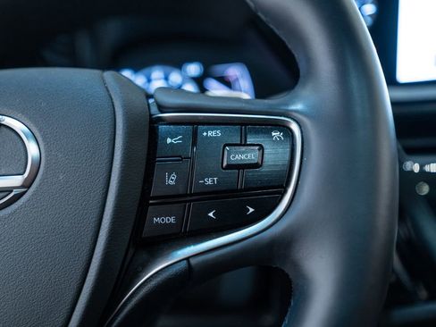 Used 2023 Lexus ES 350 w/ Premium Package image 20