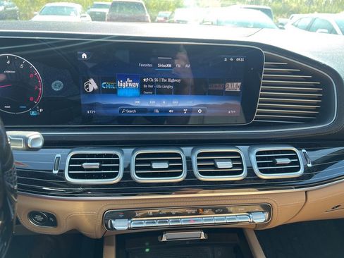 Used 2024 Mercedes-Benz GLE 350 4MATIC image 7
