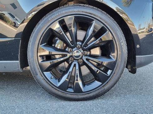 Used 2021 Land Rover Range Rover SV Autobiography Dynamic image 24