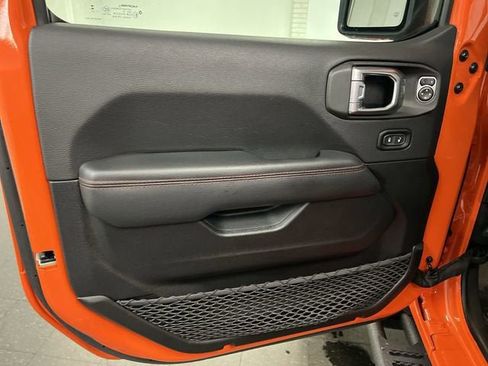 Used 2023 Jeep Wrangler Unlimited Rubicon w/ LED Lighting Group AWD/4WD image 22