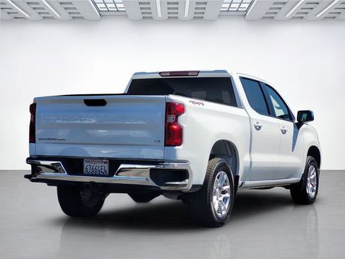 Used 2025 Chevrolet Silverado 1500 LT AWD/4WD image 4