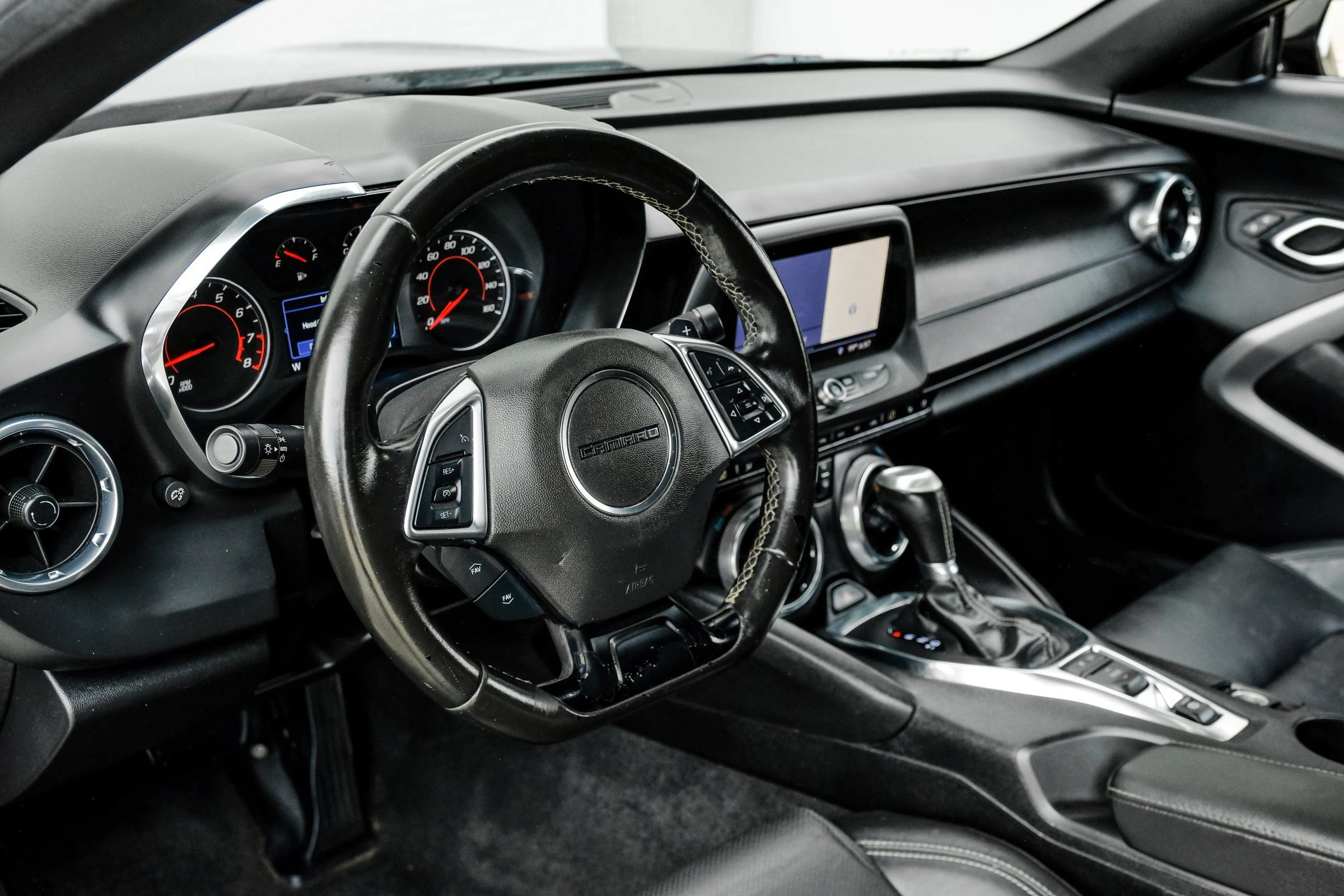 Used 2019 Chevrolet Camaro LT RWD image 22