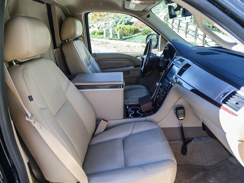 Used 2014 Cadillac Escalade ESV Premium AWD/4WD image 34
