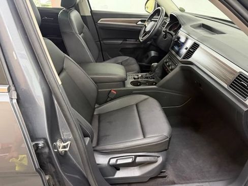 Used 2021 Volkswagen Atlas SE w/ Panoramic Sunroof Package AWD/4WD image 41
