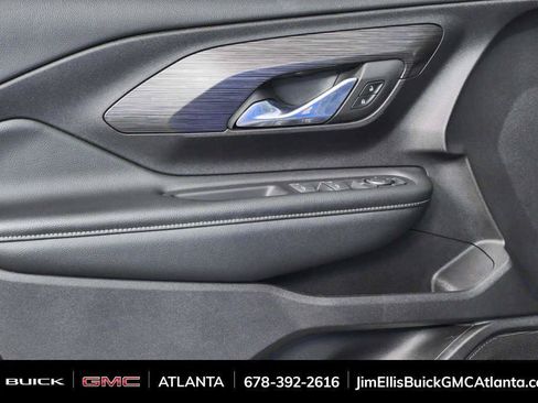 Used 2024 GMC Terrain SLE FWD image 6