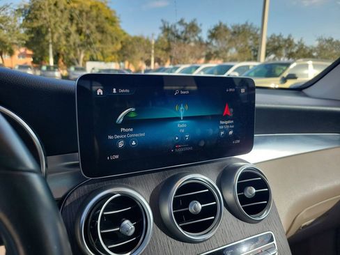 Used 2020 Mercedes-Benz GLC 300 4MATIC w/ Multimedia Package image 20