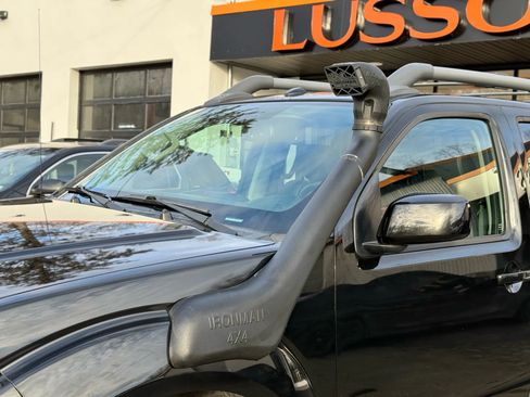 Used 2017 Nissan Frontier PRO-4X w/ Pro-4x Luxury Package image 45