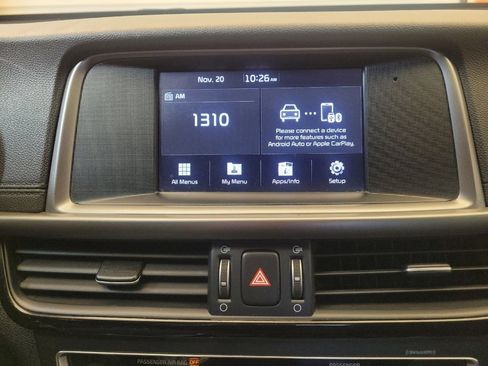 Used 2018 Kia Optima S image 25