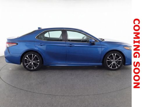 Used 2019 Toyota Camry SE image 10