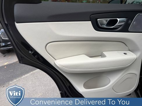 Certified 2023 Volvo XC60 B5 Ultimate image 20