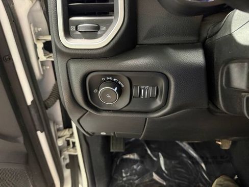 Used 2019 RAM 2500 Big Horn AWD/4WD image 14