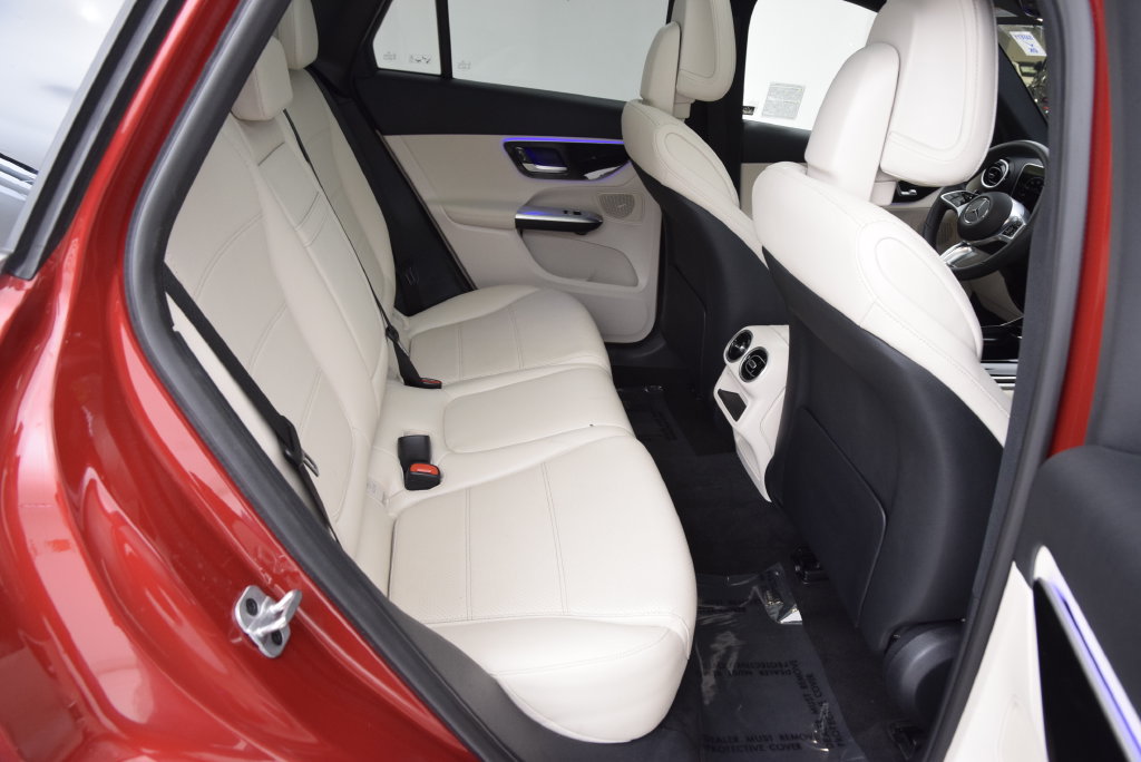 Certified 2026 Mercedes-Benz GLC 300 image 19