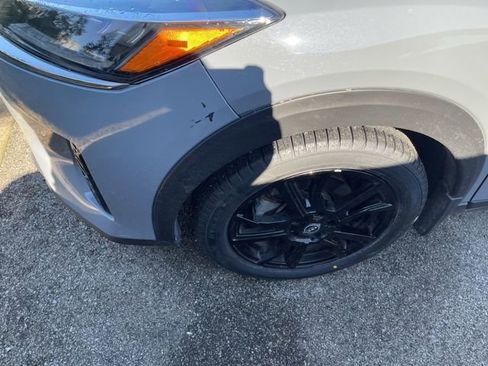 Used 2024 Nissan Kicks SR w/ SR Premium Package image 5