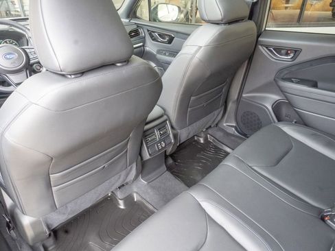 Used 2025 Subaru Forester Limited w/ Popular Package image 18